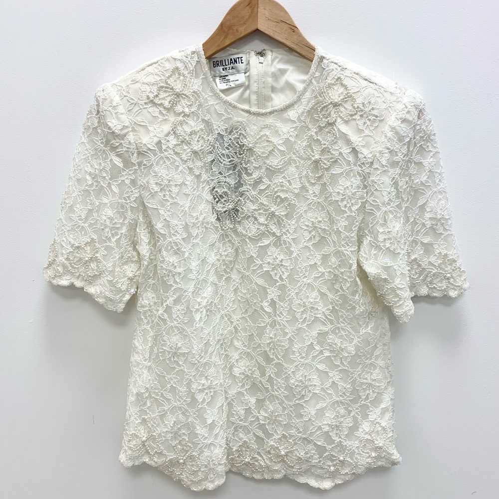 Women's White Lace Short Sleeve Top